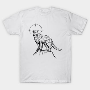 Mountain Lion - black line T-Shirt